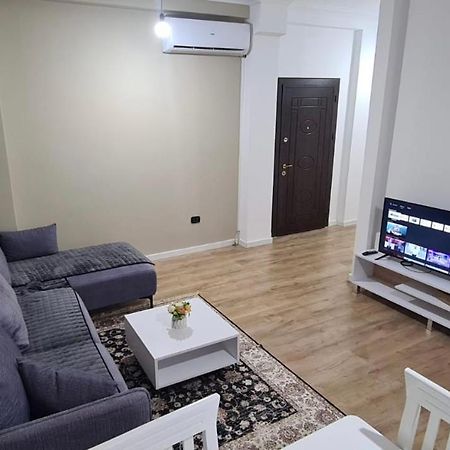 Avi - Daily Rent Apartment Tirana Exterior foto
